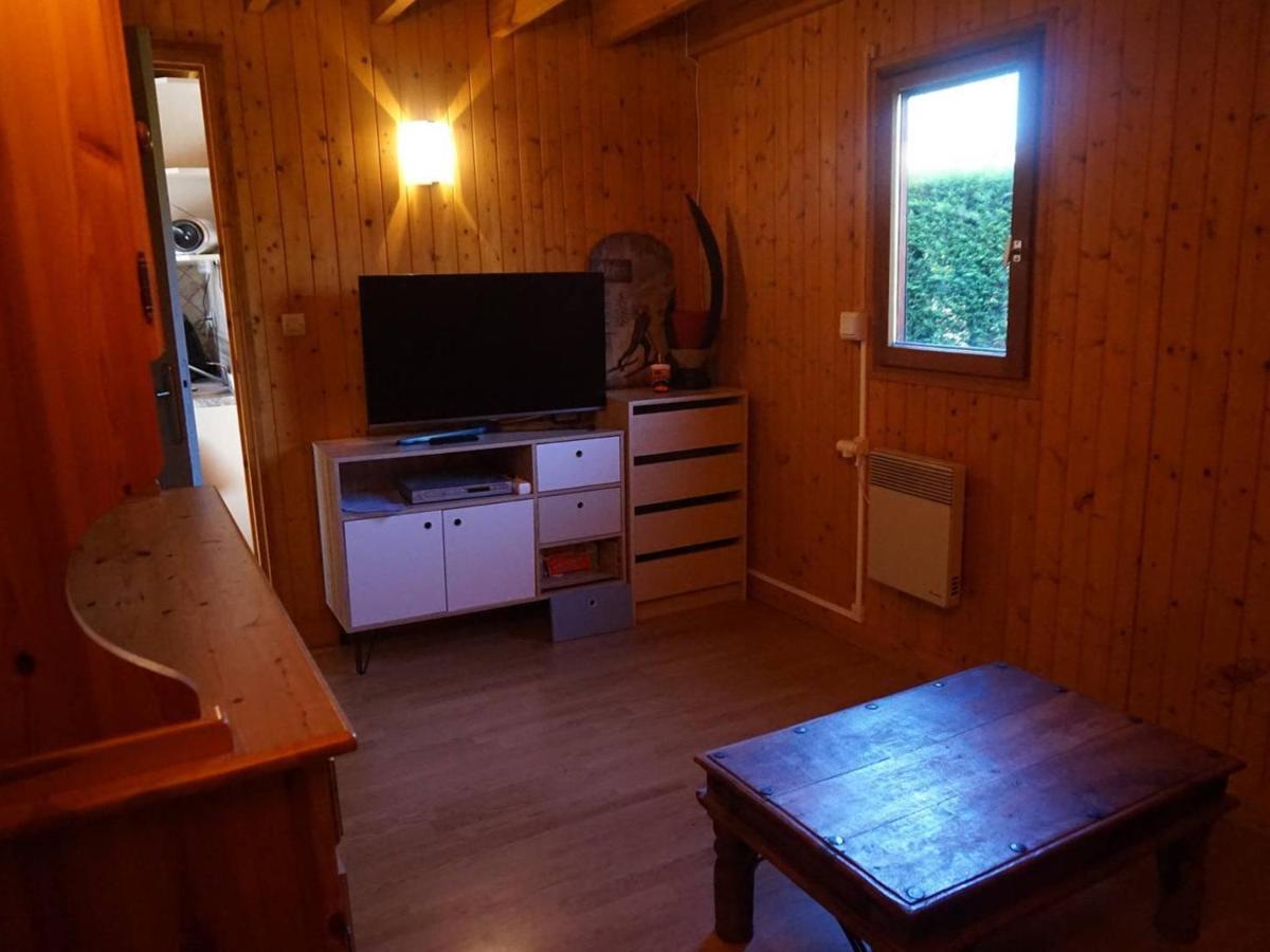 Chalet Avec Piscine Chauffee, Tennis Et Jardin Clos, A 1700M De La Plage De Cabourg - Fr-1-465-22 外观 照片